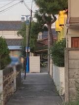 街路灯が傾いて危険な状態