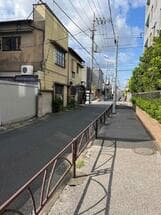 歩道の穴