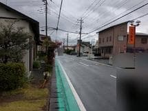 植え込みが伸びて危険