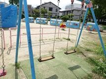 生島北公園　ブランコ座面劣化